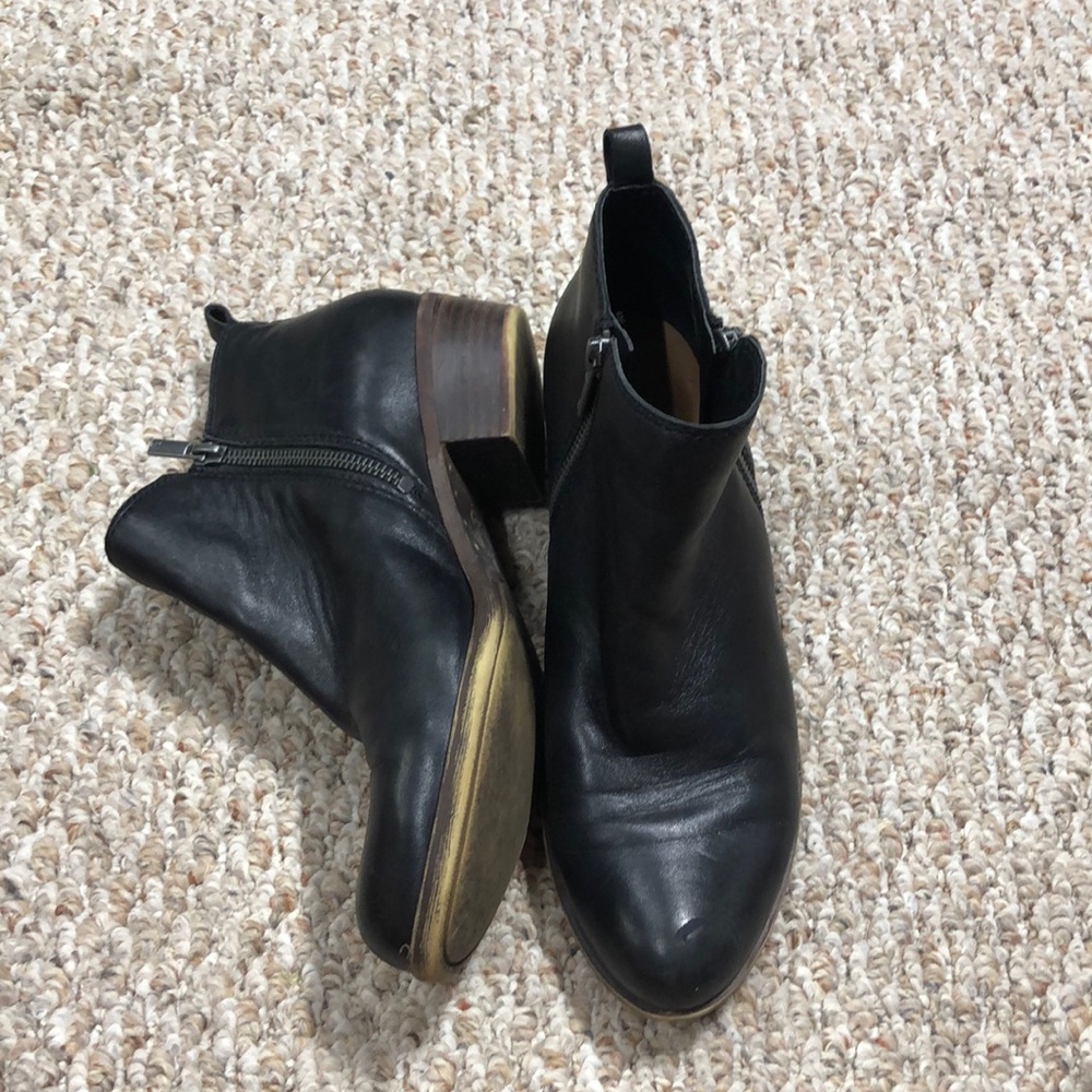 Lucky brand black booties. Sz 10